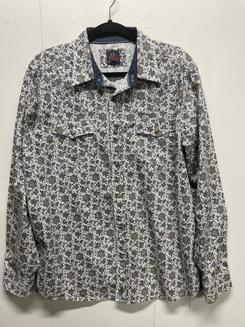 Moon Shine Spirit by Brad Paisley Mens Long Sleeve Snap Western Shirt Size Large